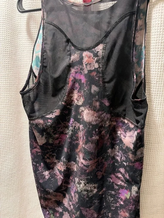 Beyond Yoga matching set and lulu lemon matching tank - Picture 8 of 9